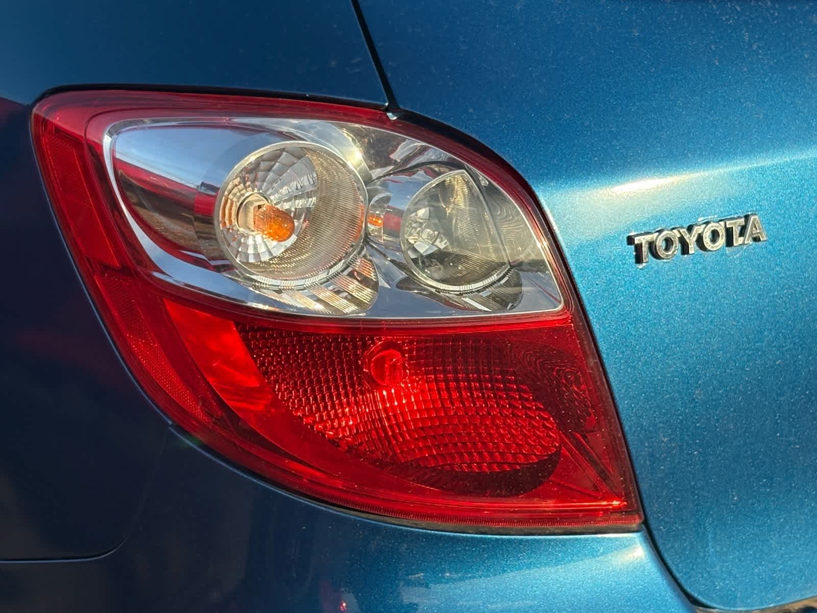Thumbnail: 2009 Toyota Matrix - 16