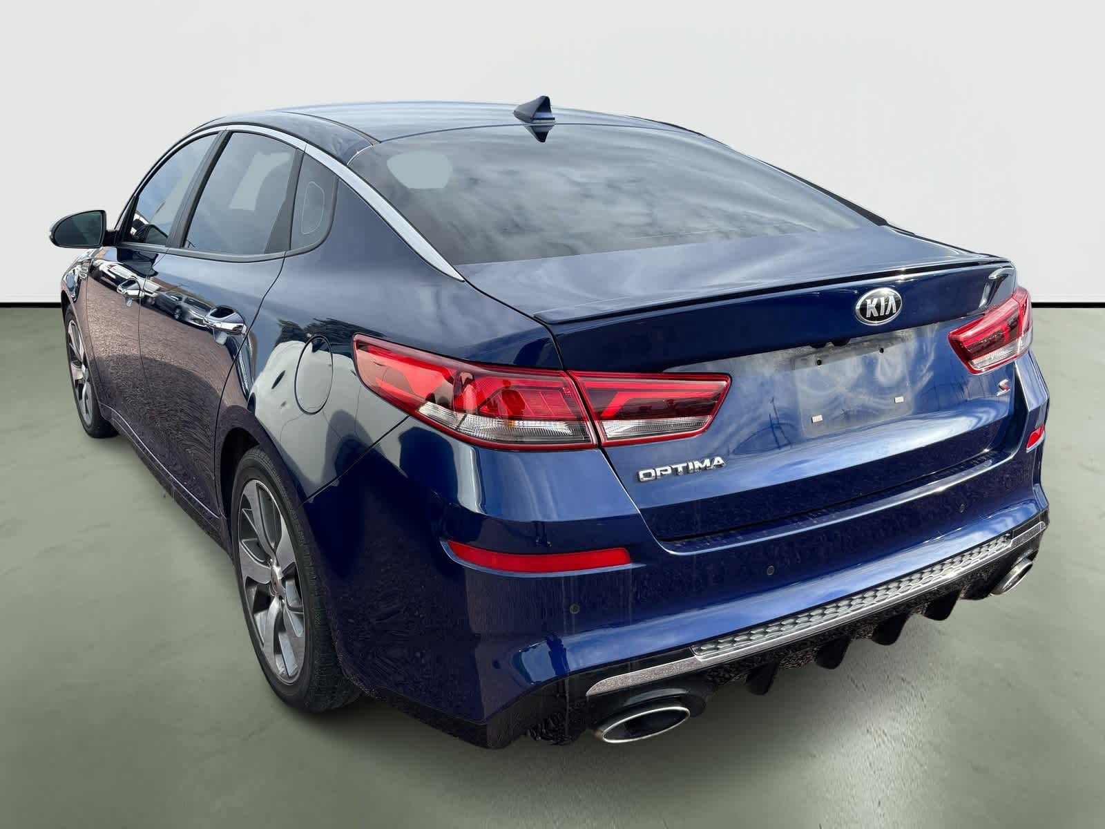 Thumbnail: 2020 Kia Optima - 3