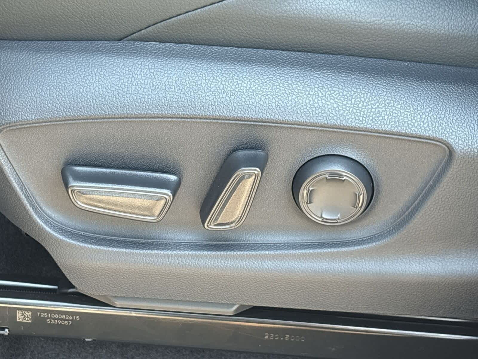 Thumbnail: 2025 Toyota Tacoma - 18