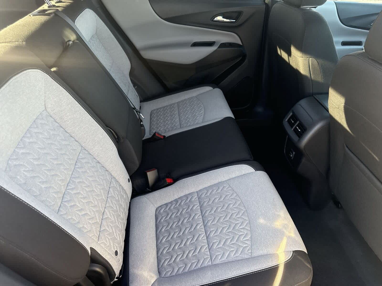 Thumbnail: 2022 Chevrolet Equinox - 13