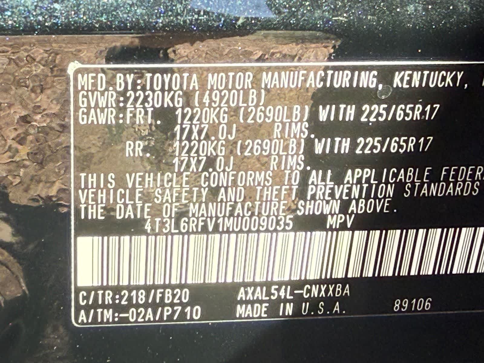 Thumbnail: 2021 Toyota RAV4 - 17