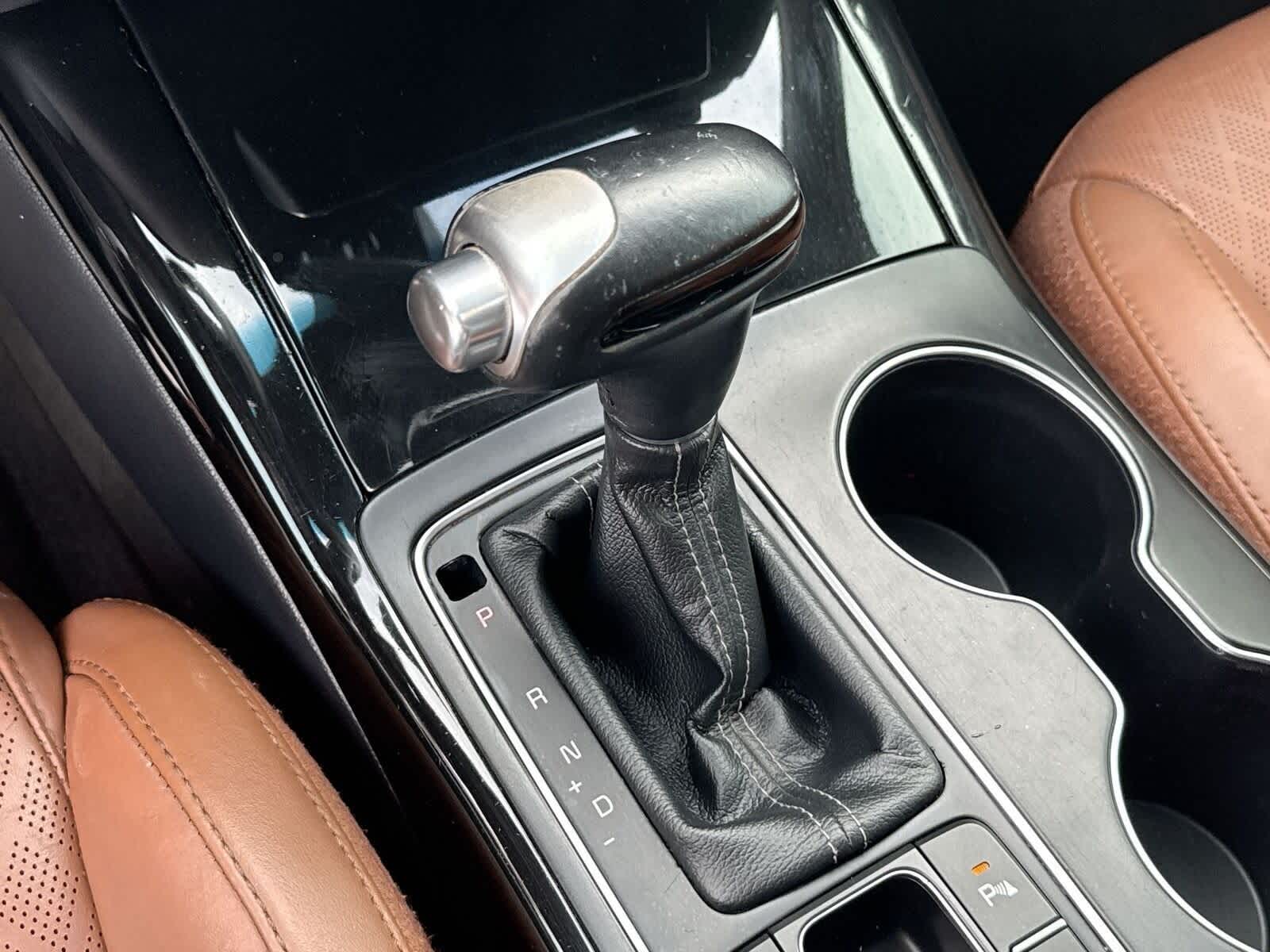 Thumbnail: 2019 Kia Sorento - 24