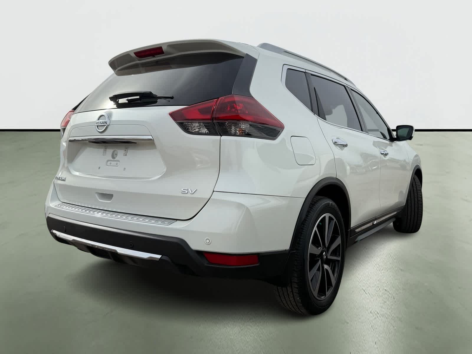 Thumbnail: 2019 Nissan Rogue - 3
