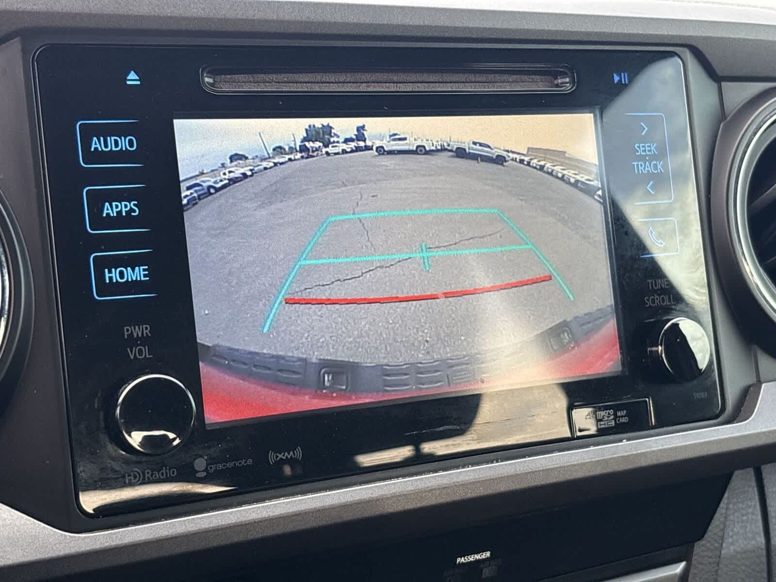 Thumbnail: 2017 Toyota Tacoma - 21