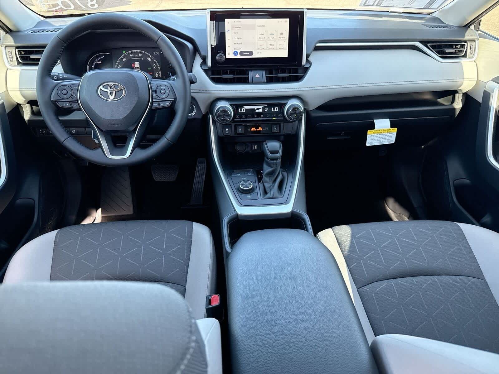 Thumbnail: 2025 Toyota RAV4 - 15