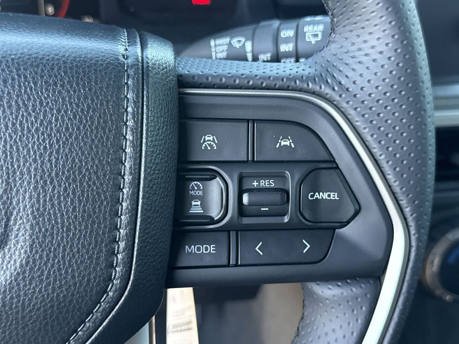 Thumbnail: 2025 Toyota 4Runner - 28