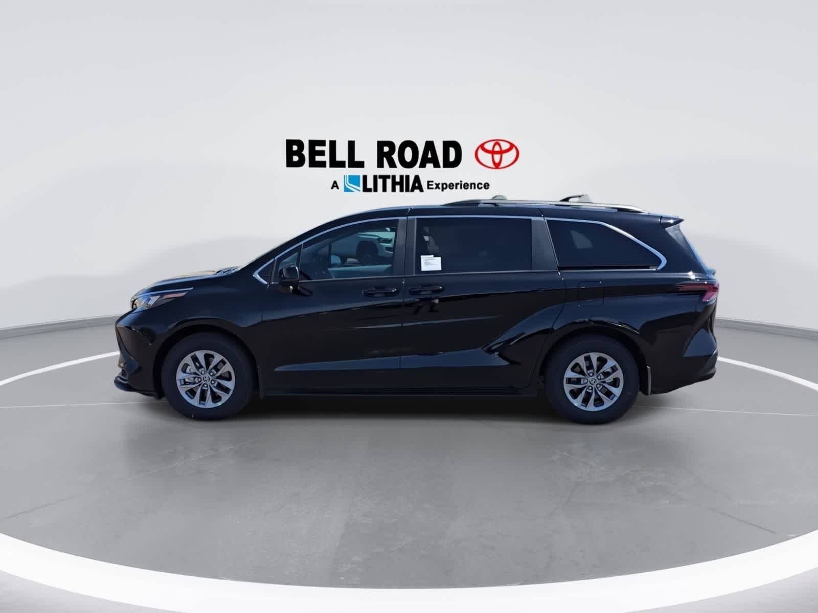 Thumbnail: 2026 Toyota Sienna - 5
