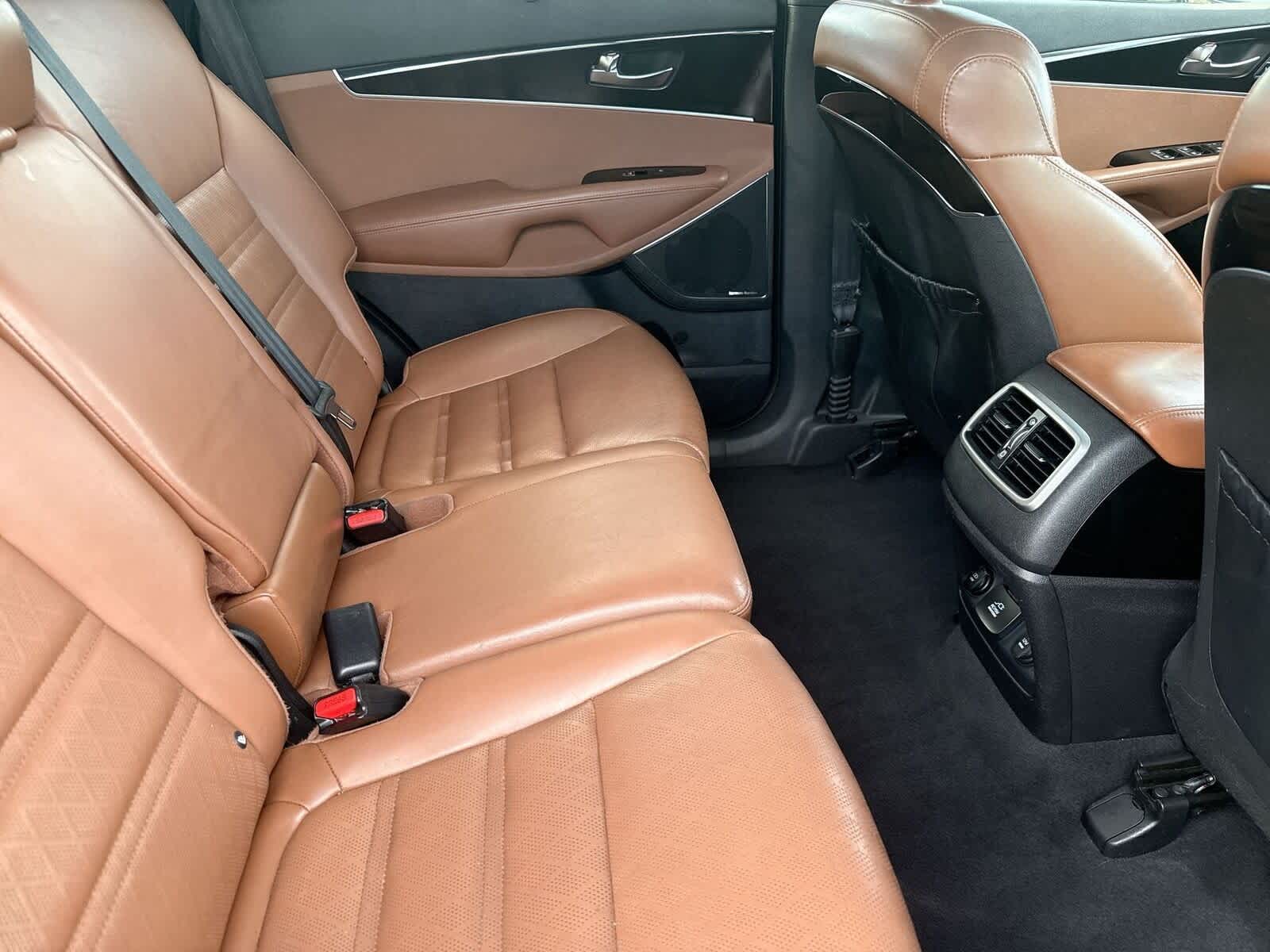 Thumbnail: 2019 Kia Sorento - 13