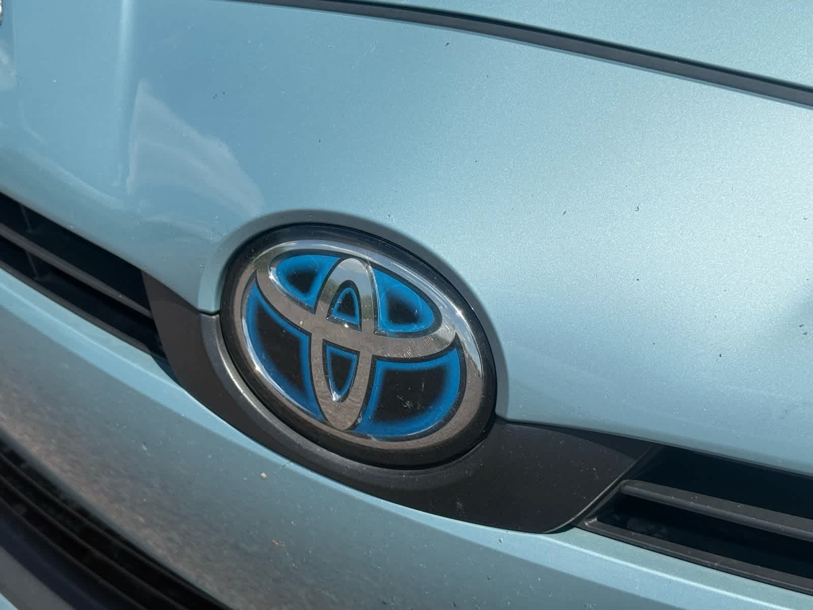 Thumbnail: 2022 Toyota Prius - 7