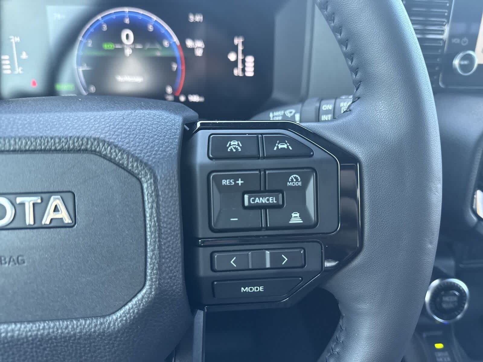 Thumbnail: 2025 Toyota Land Cruiser - 34