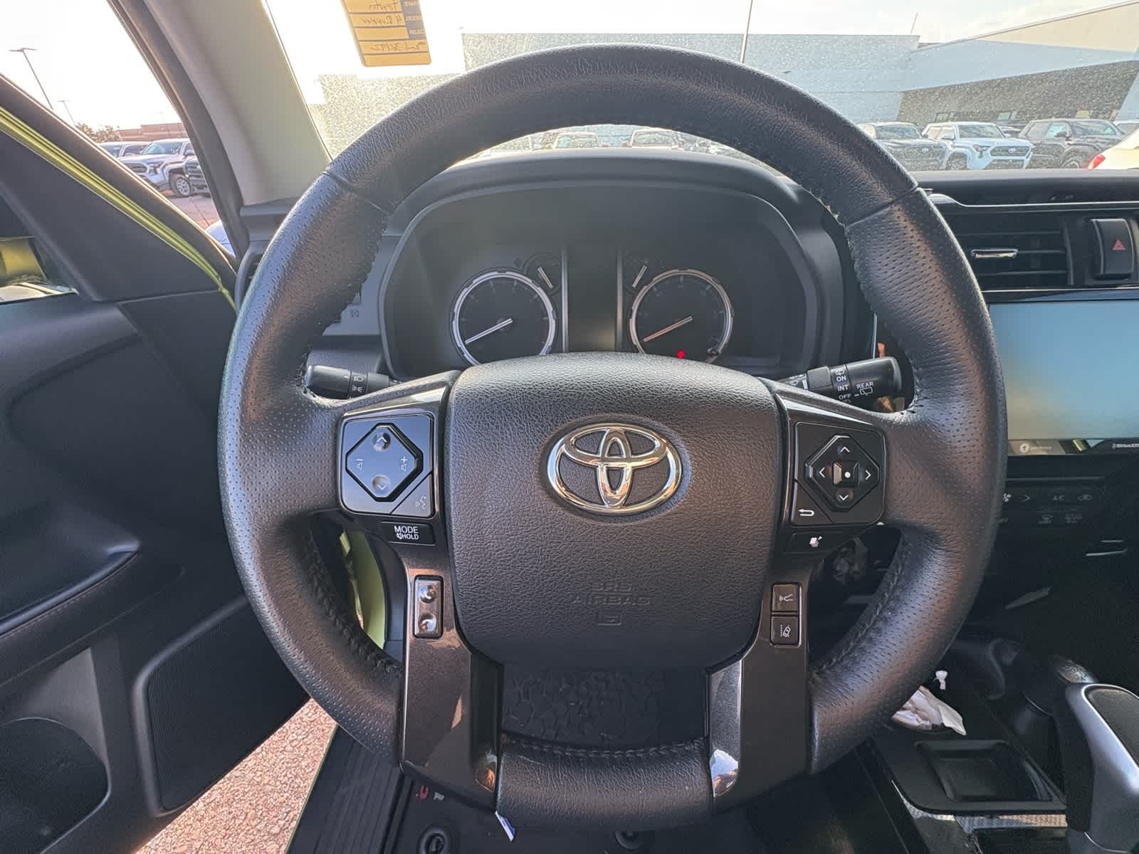 Thumbnail: 2022 Toyota 4Runner - 15