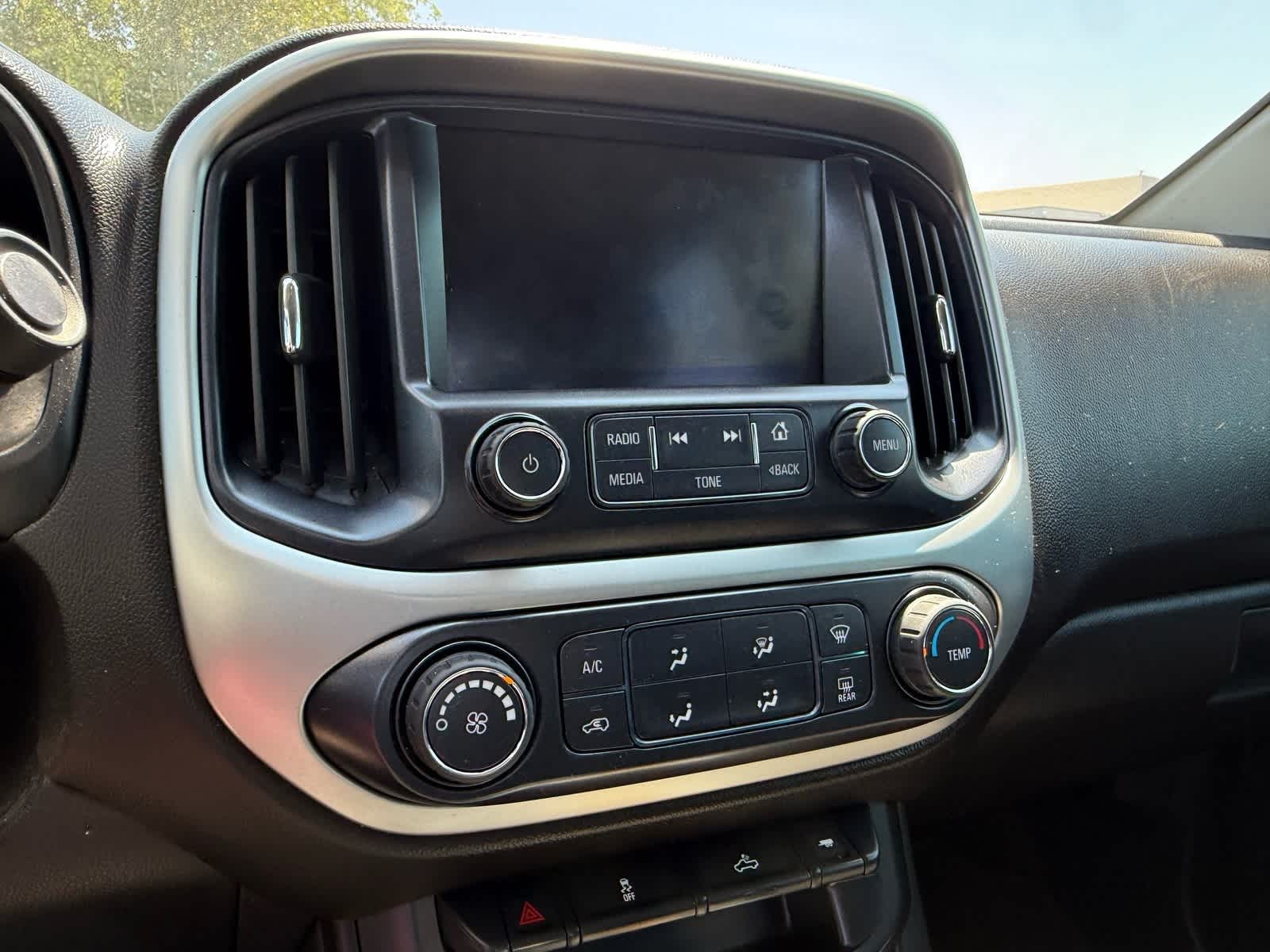 Thumbnail: 2018 Chevrolet Colorado - 16