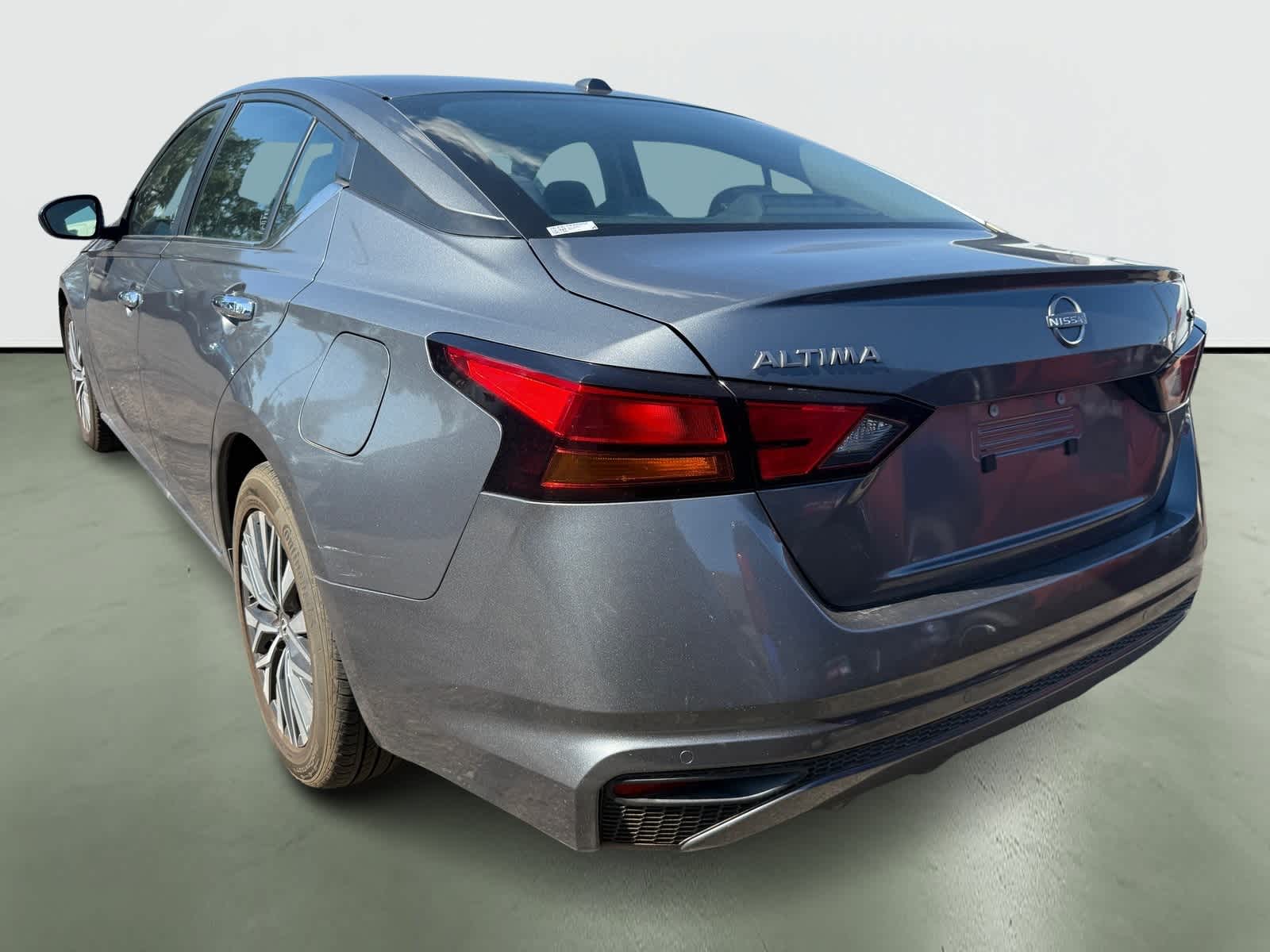 Thumbnail: 2023 Nissan Altima - 3