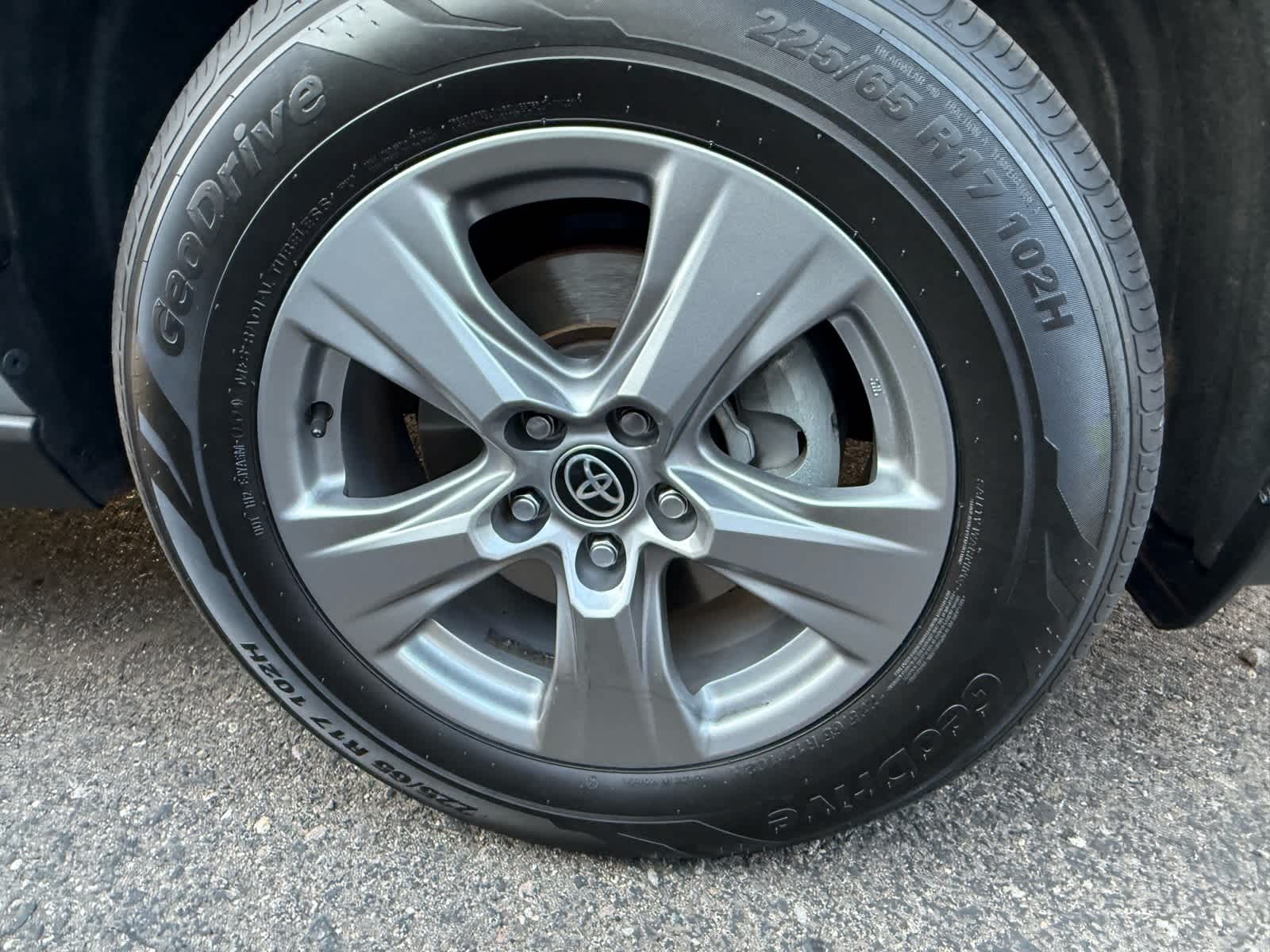 Thumbnail: 2022 Toyota RAV4 - 6