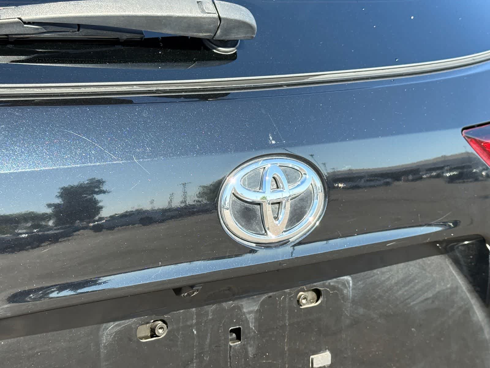 Thumbnail: 2022 Toyota Highlander - 7