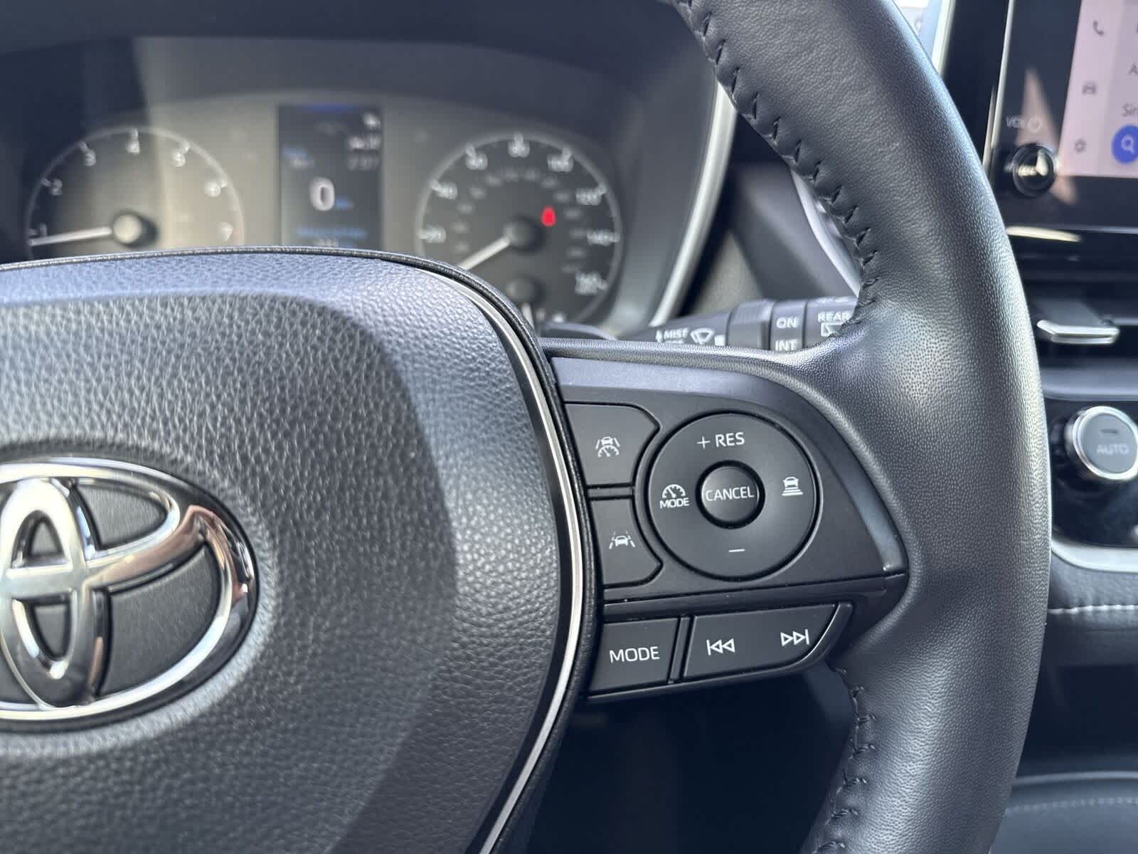 Thumbnail: 2023 Toyota Corolla - 29