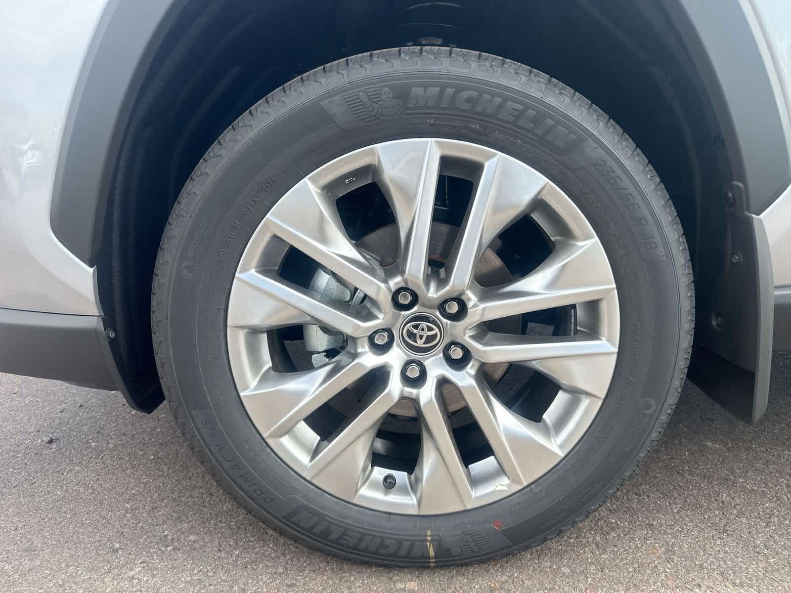 Thumbnail: 2025 Toyota RAV4 - 10