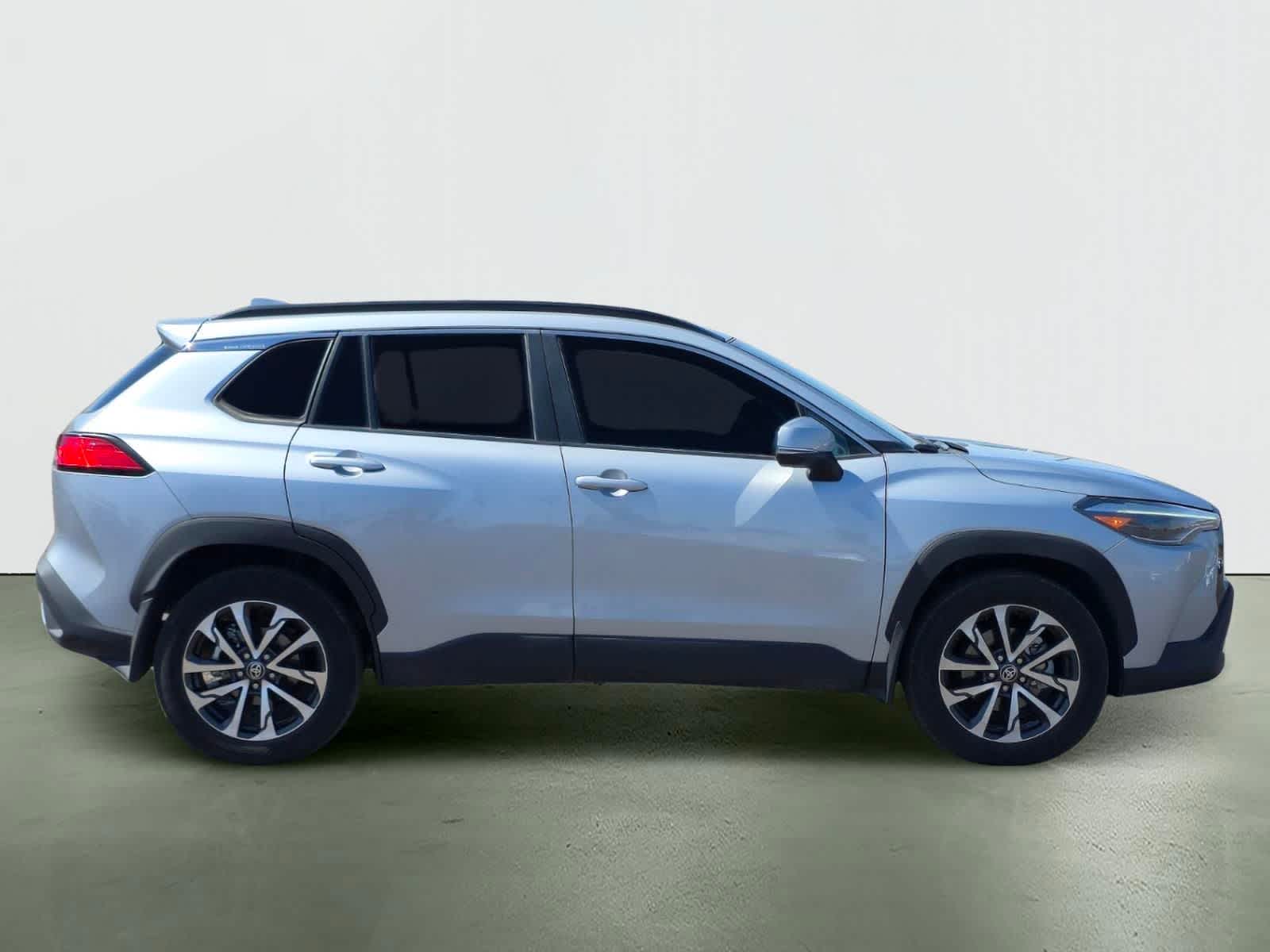 Thumbnail: 2024 Toyota Corolla Cross - 8