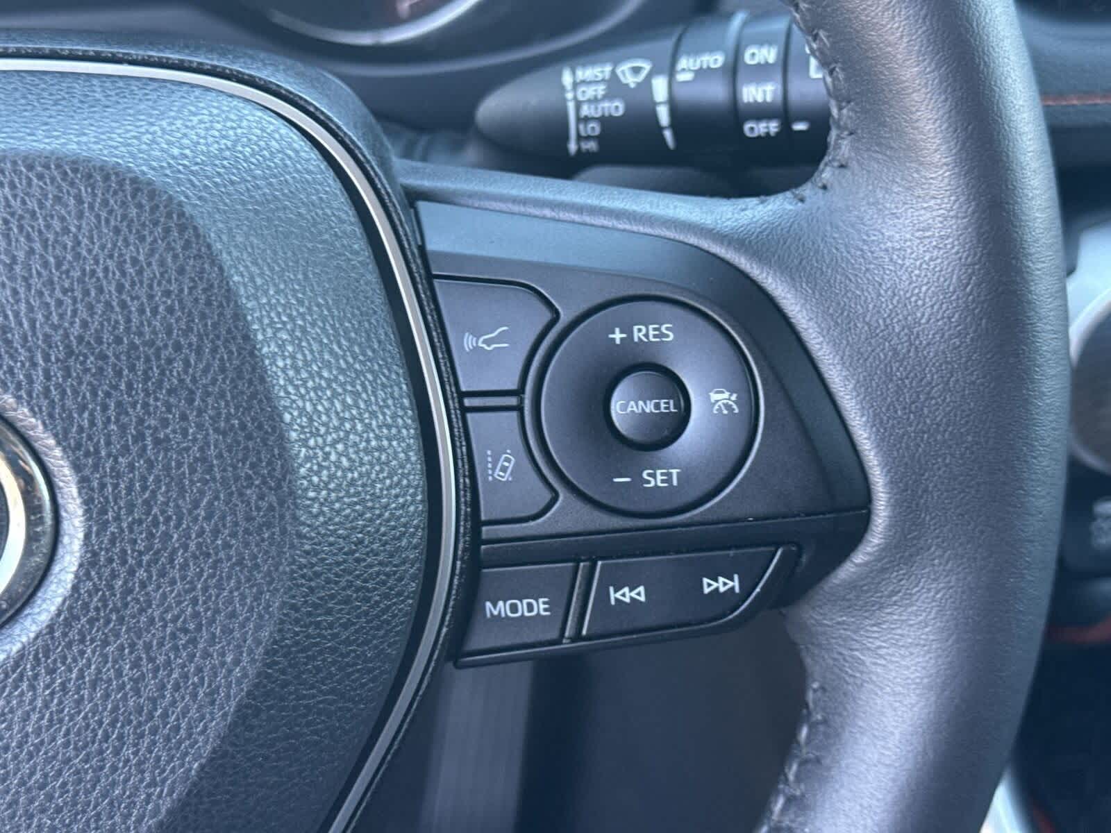 Thumbnail: 2022 Toyota RAV4 - 27