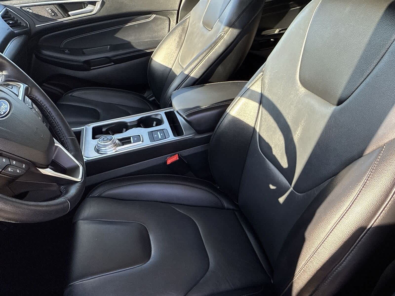 Thumbnail: 2022 Ford Edge - 18