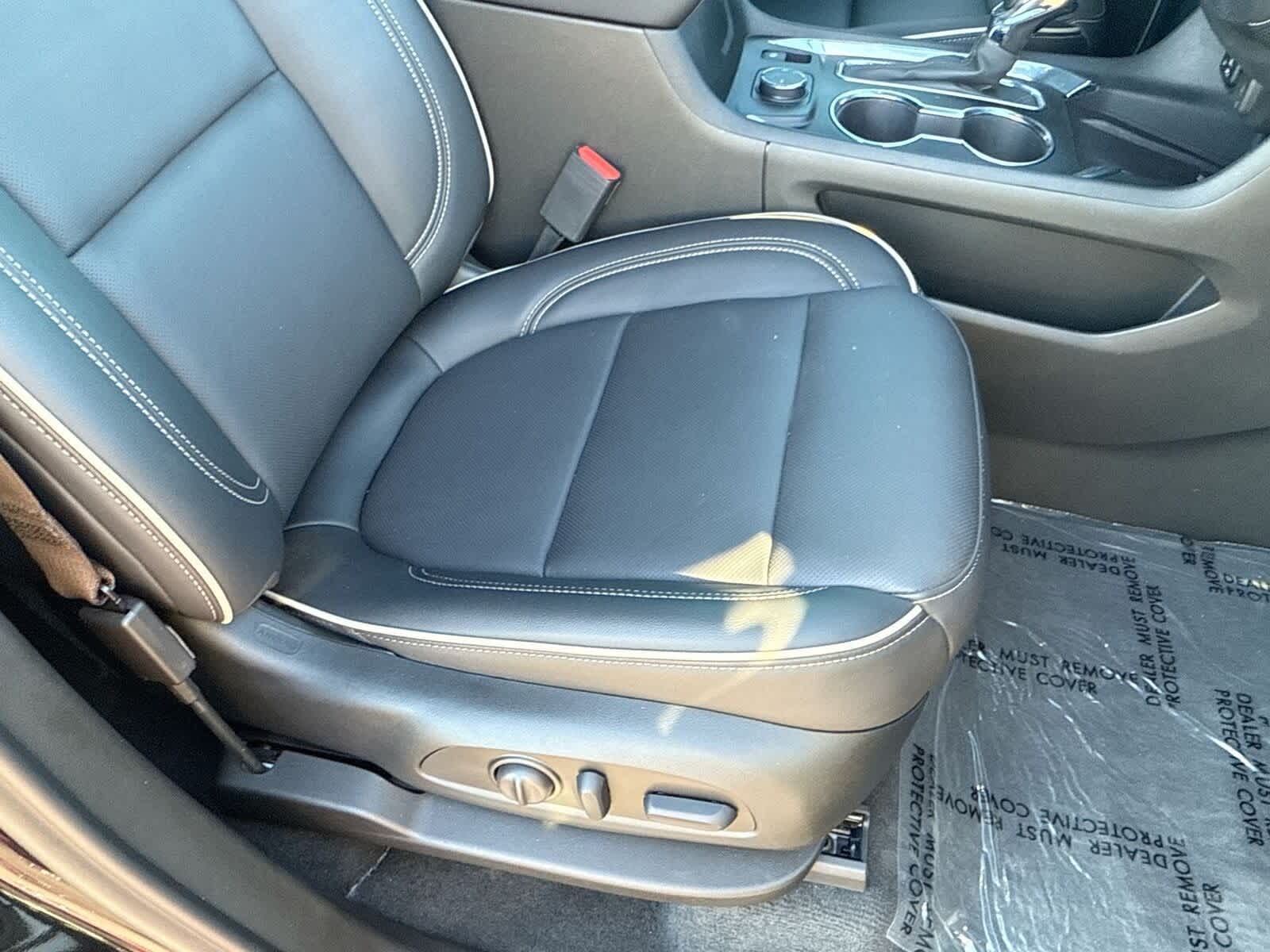 Thumbnail: 2023 Chevrolet Traverse - 12