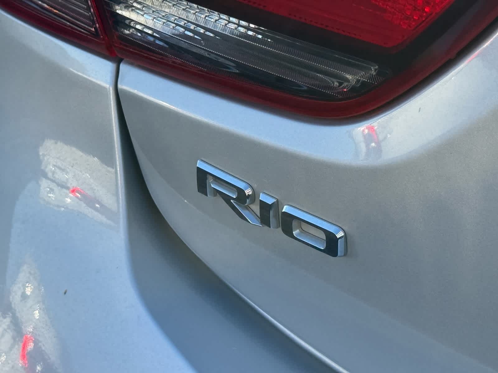 Thumbnail: 2021 Kia Rio - 8