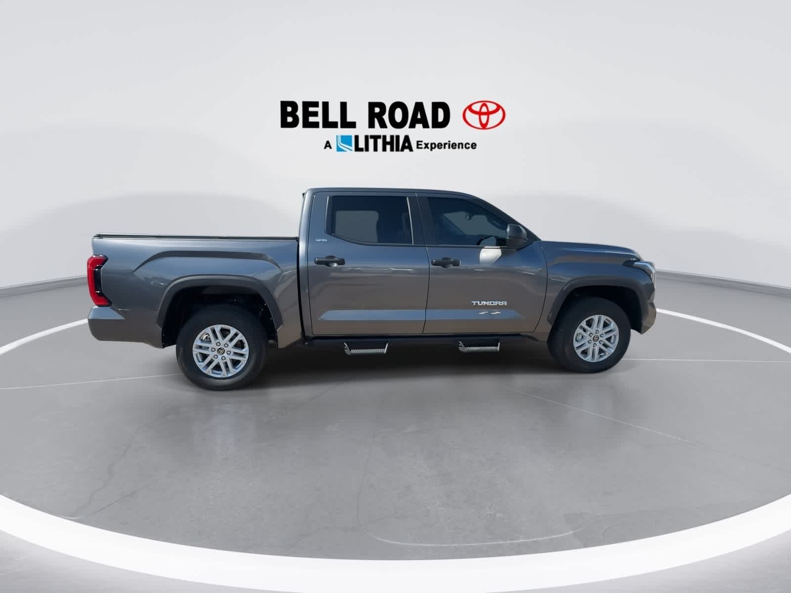 Thumbnail: 2024 Toyota Tundra - 9
