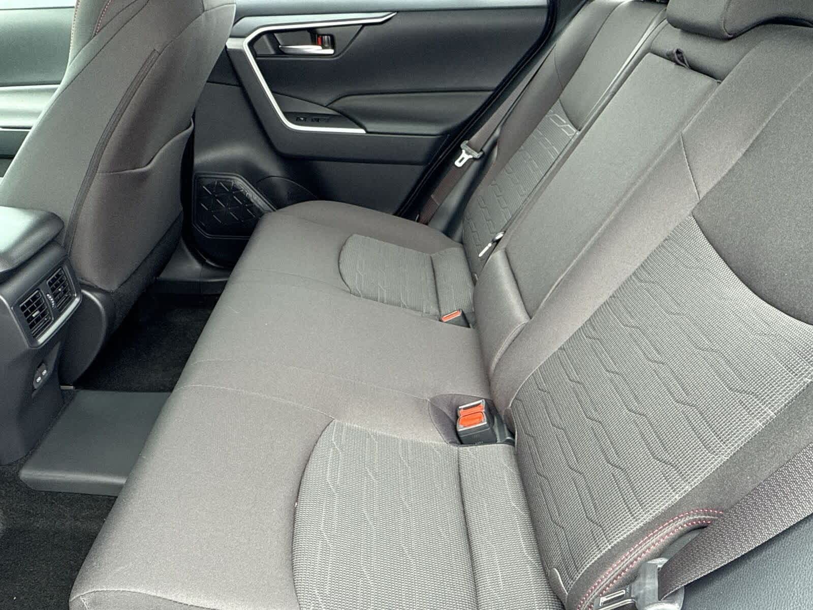 Thumbnail: 2025 Toyota RAV4 - 14