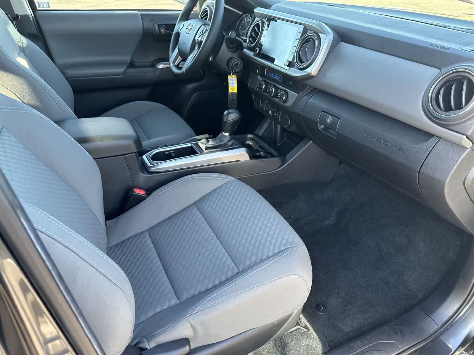 Thumbnail: 2022 Toyota Tacoma - 16