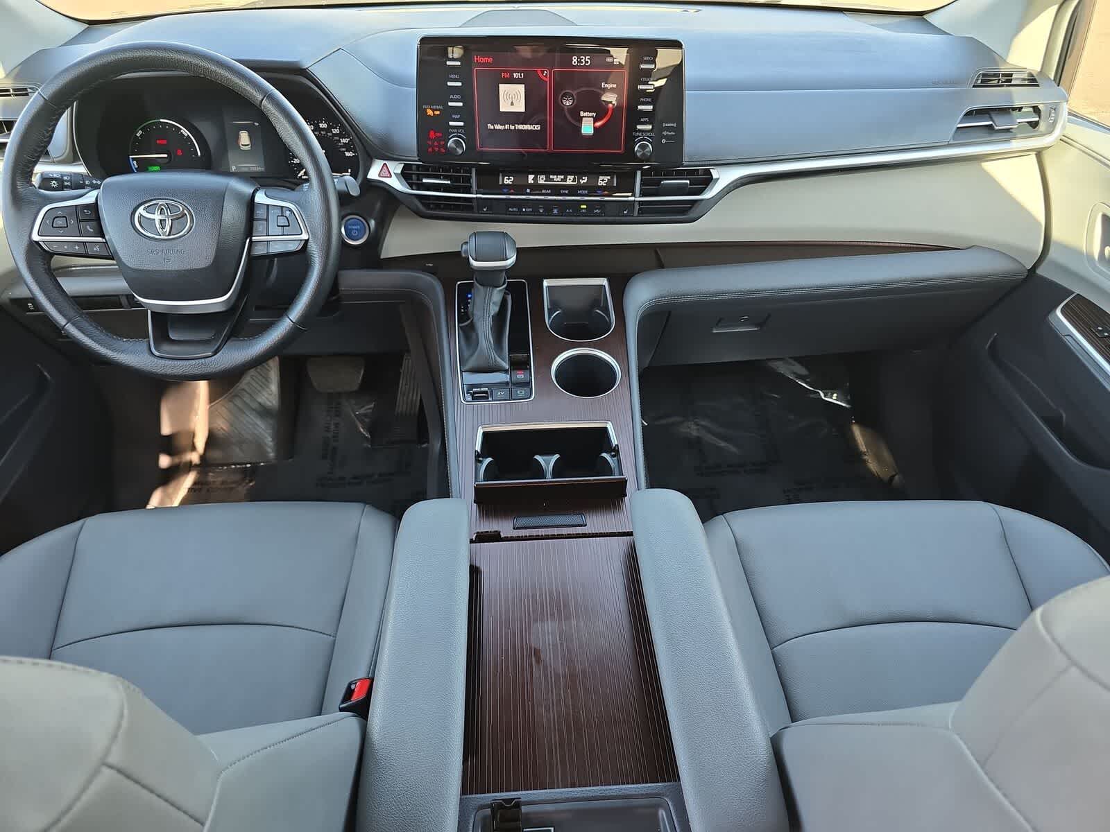 Thumbnail: 2024 Toyota Sienna - 15