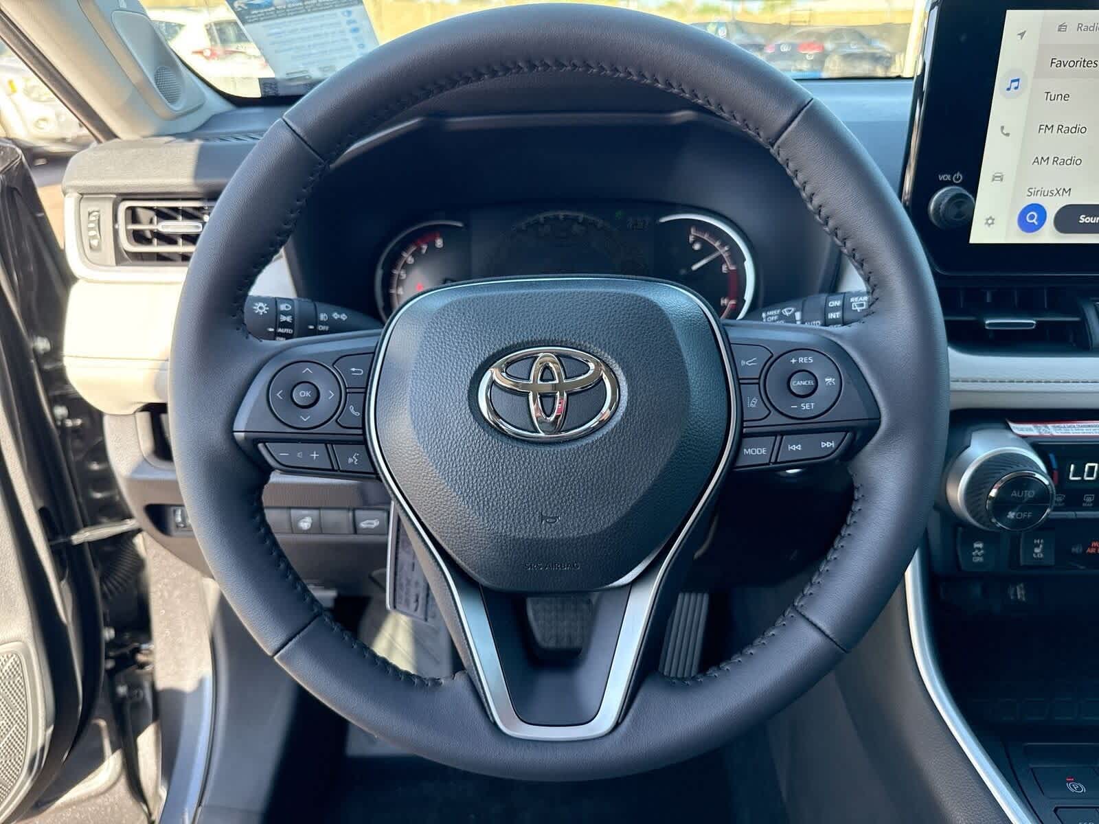 Thumbnail: 2025 Toyota RAV4 - 26