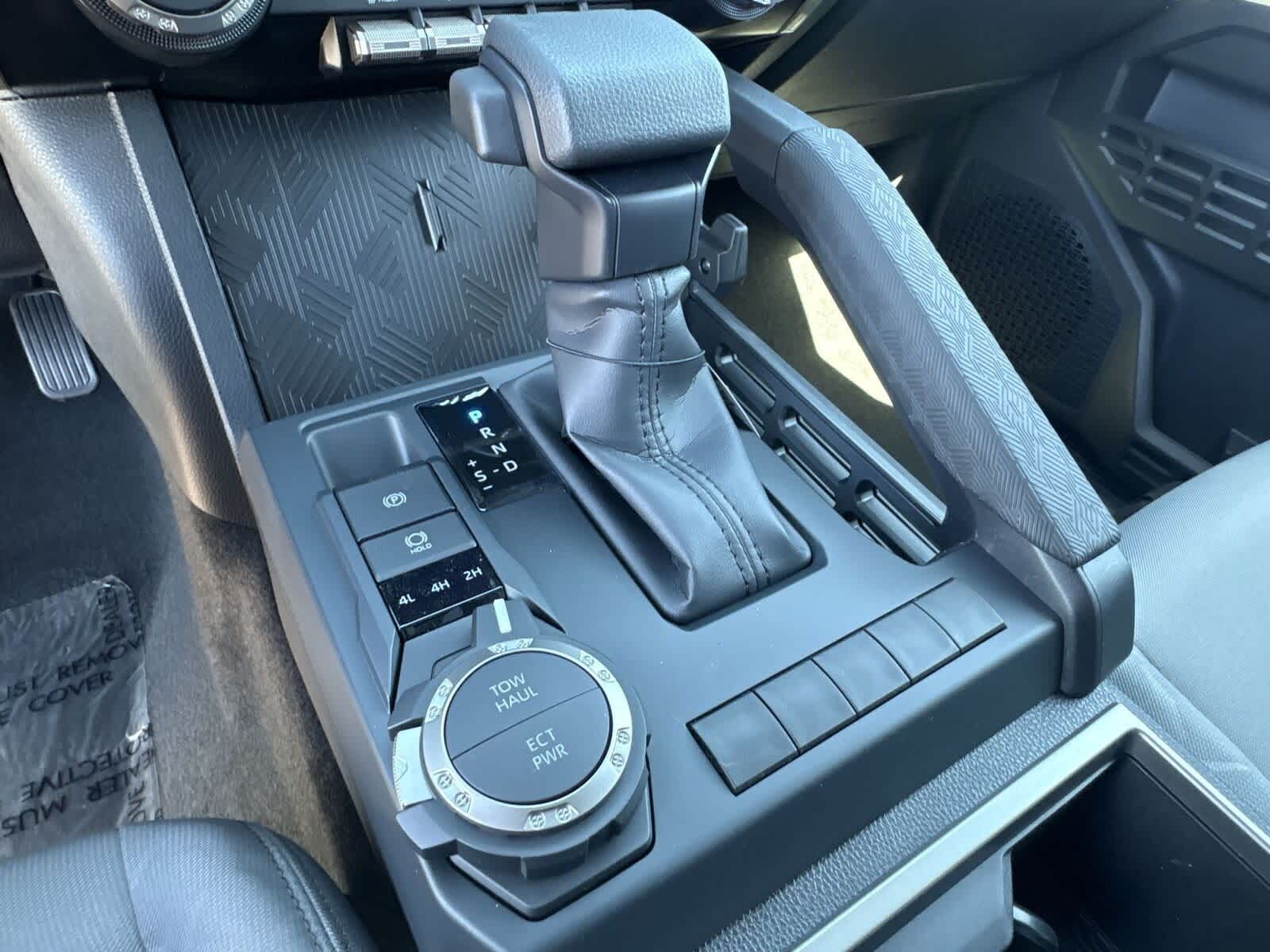 Thumbnail: 2025 Toyota Tacoma - 25