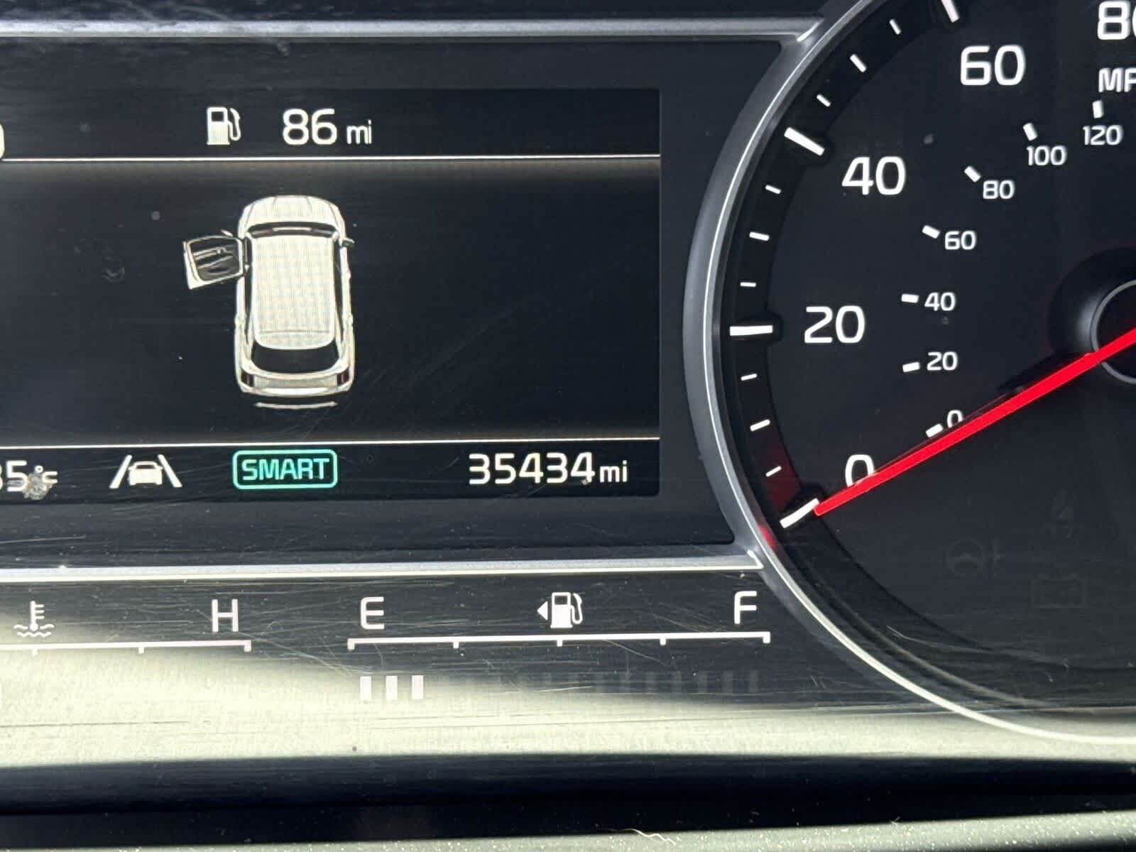 2022 Kia Sorento LX 30