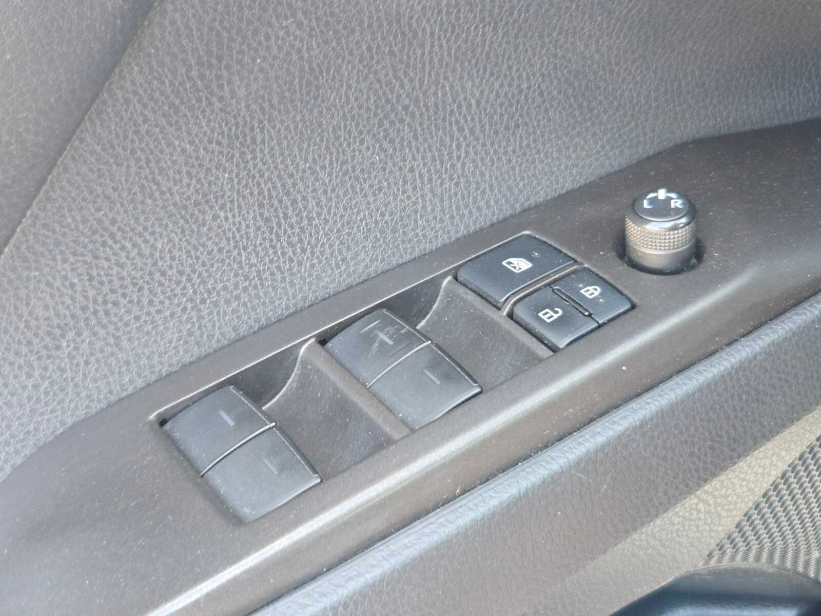 Thumbnail: 2022 Toyota Camry - 17