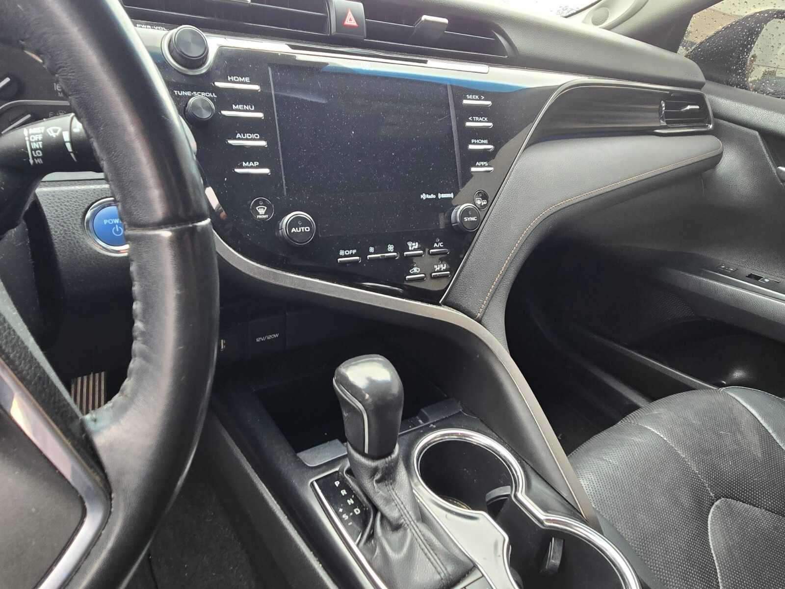 Thumbnail: 2020 Toyota Camry - 8