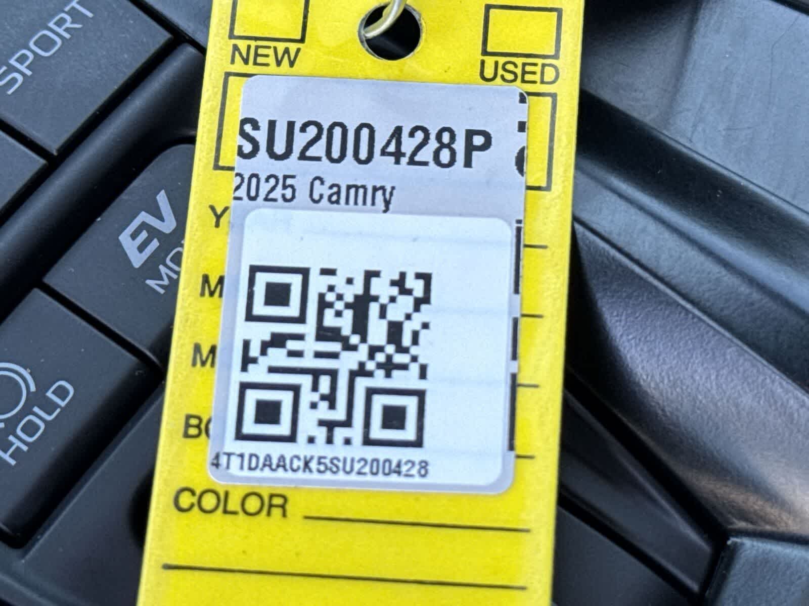 Thumbnail: 2025 Toyota Camry - 35