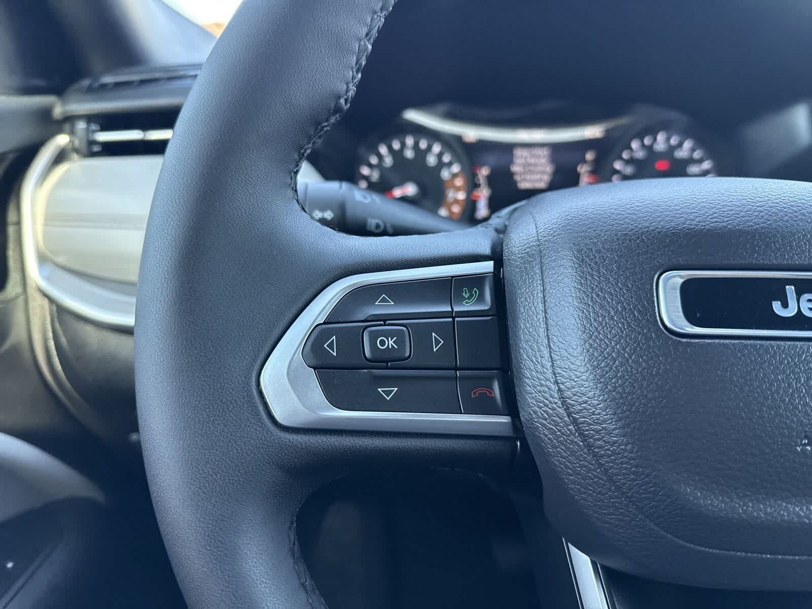 Thumbnail: 2025 Jeep Compass - 28