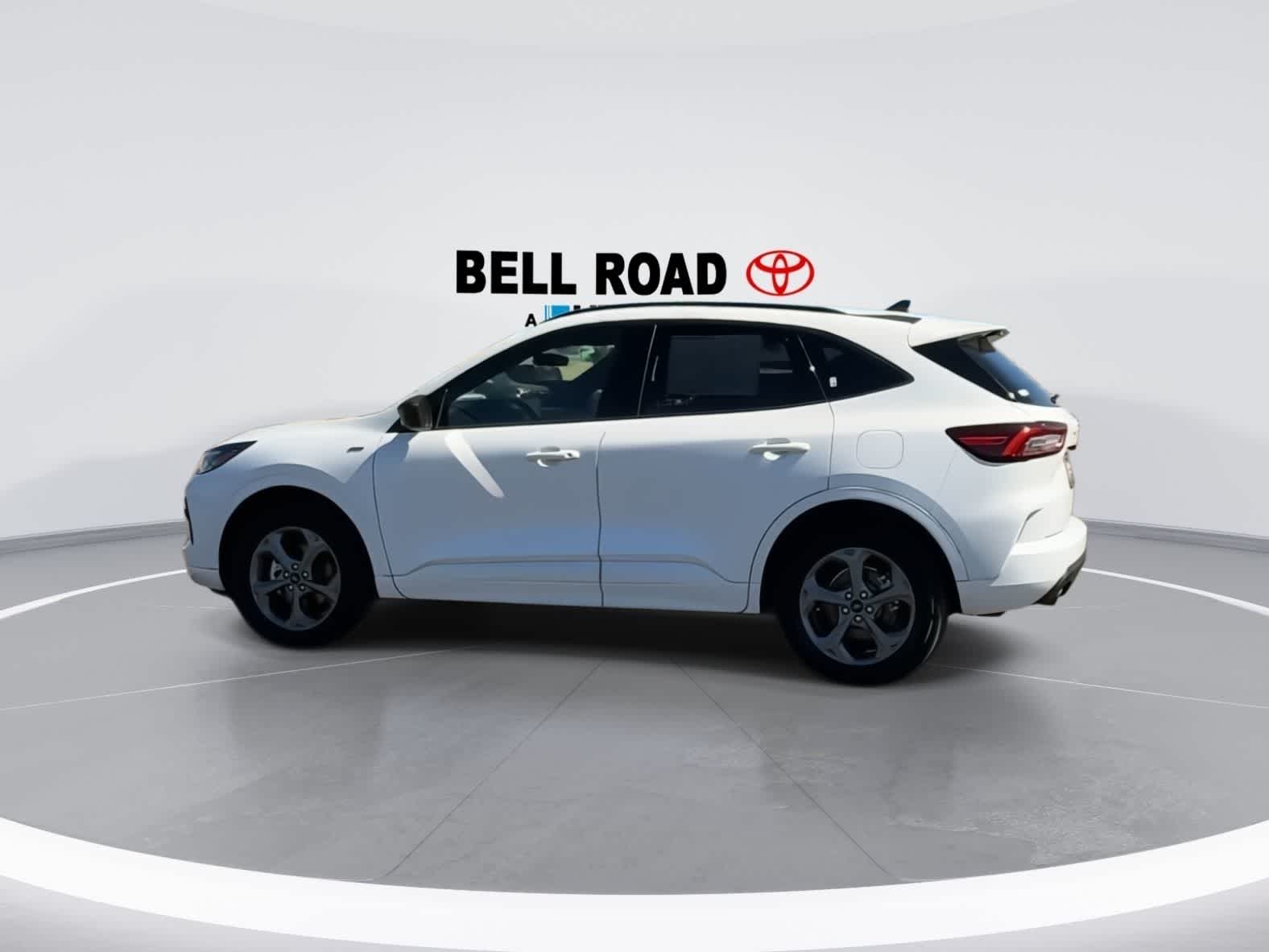 Thumbnail: 2023 Ford Escape - 6