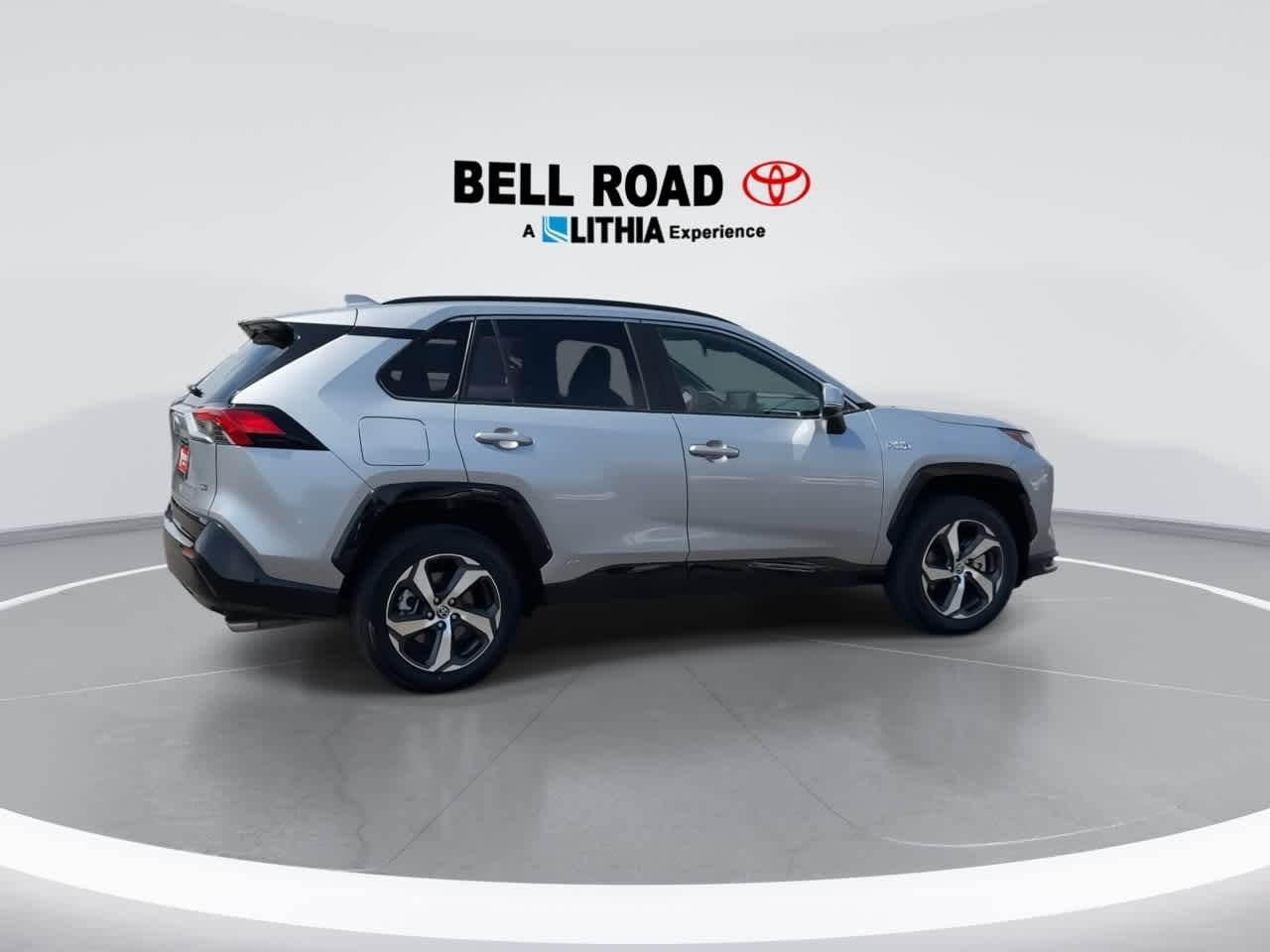 Thumbnail: 2022 Toyota RAV4 - 8