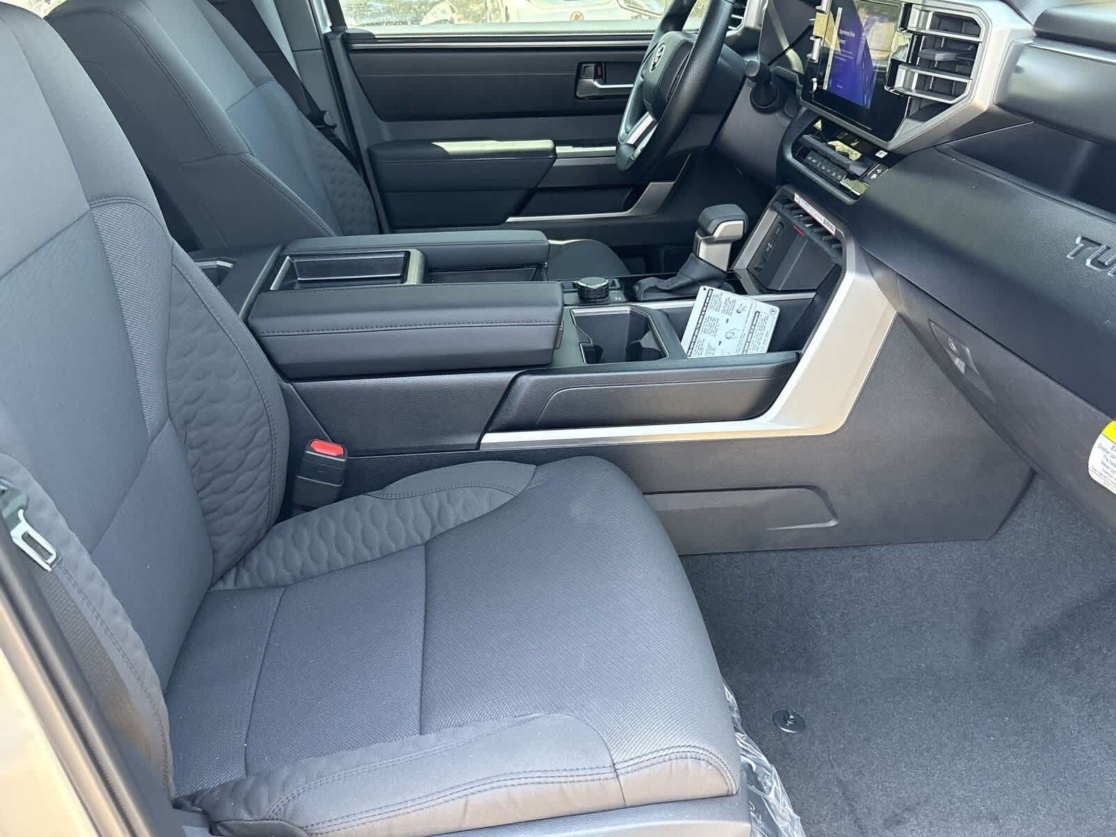 Thumbnail: 2025 Toyota Tundra - 12