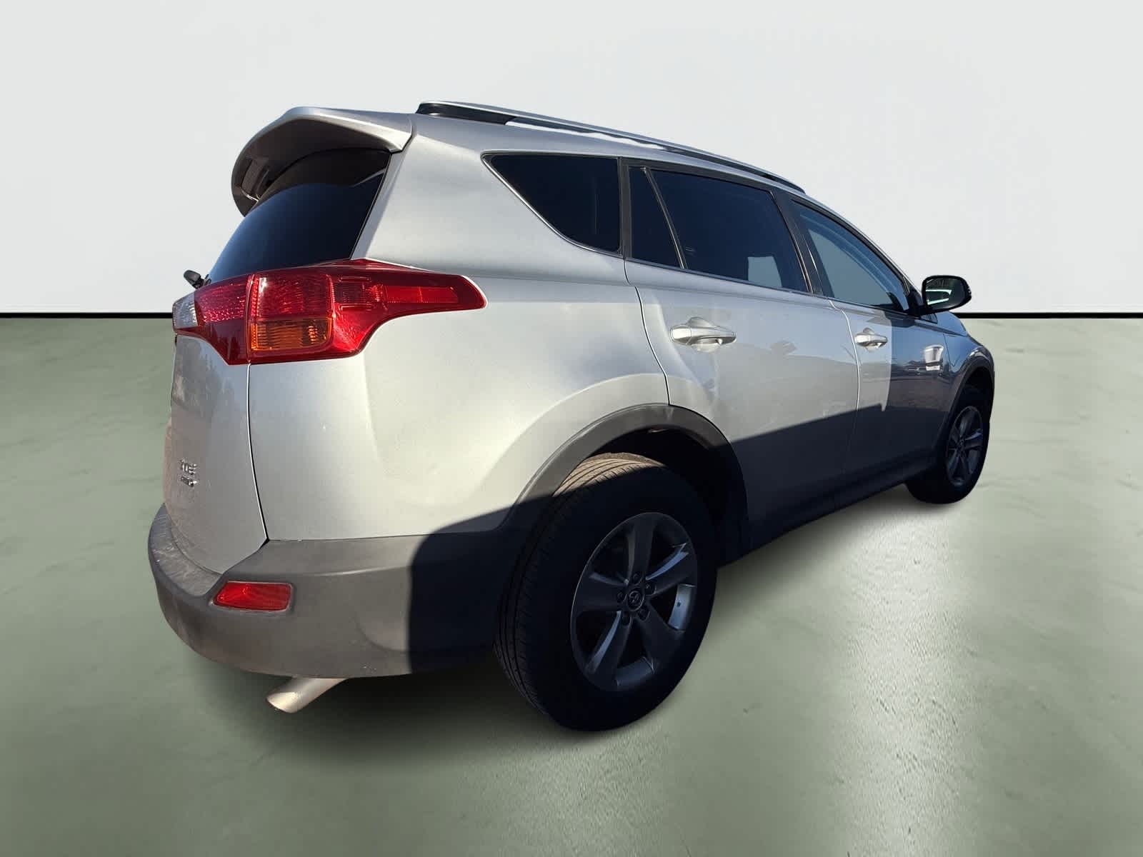 Thumbnail: 2015 Toyota RAV4 - 4