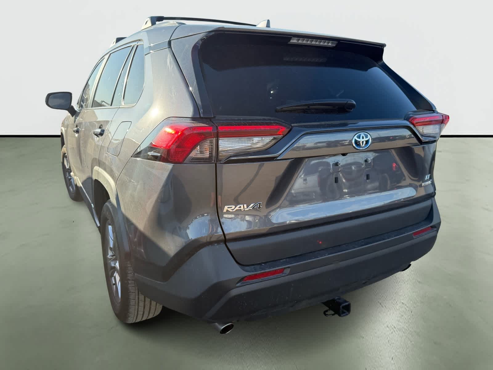 Thumbnail: 2022 Toyota RAV4 - 3