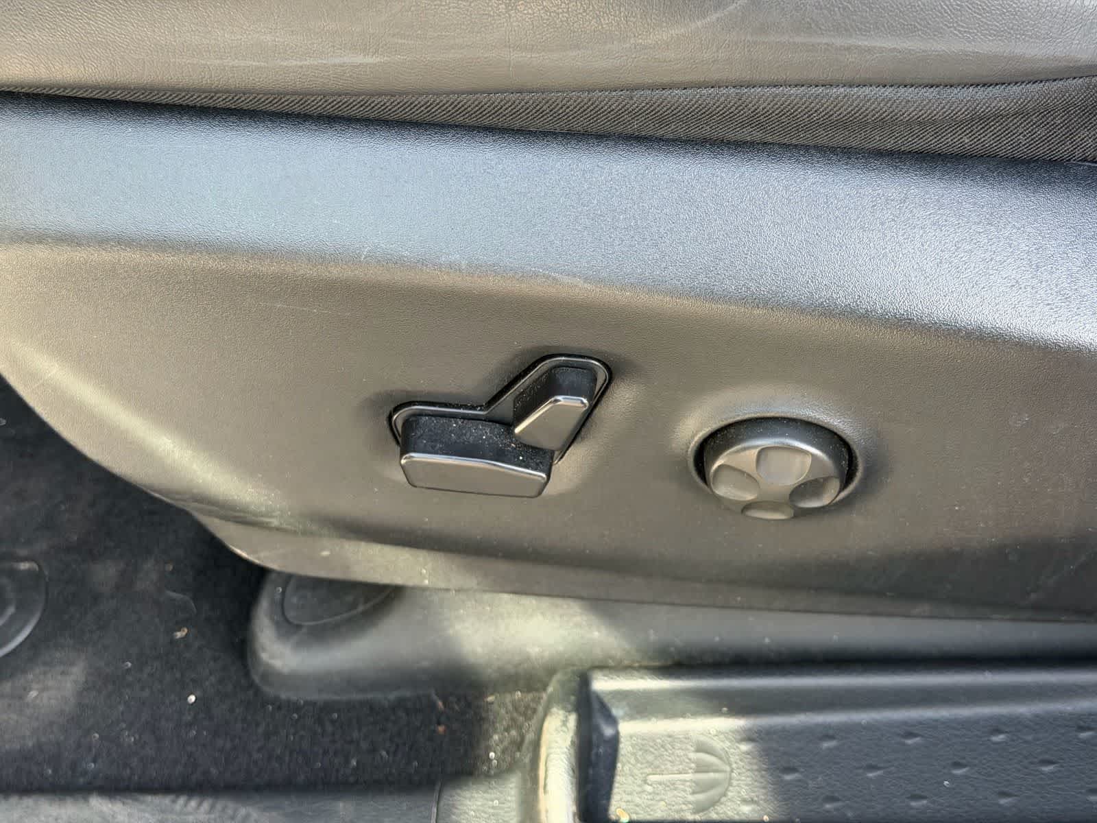 Thumbnail: 2025 Chrysler Pacifica - 12