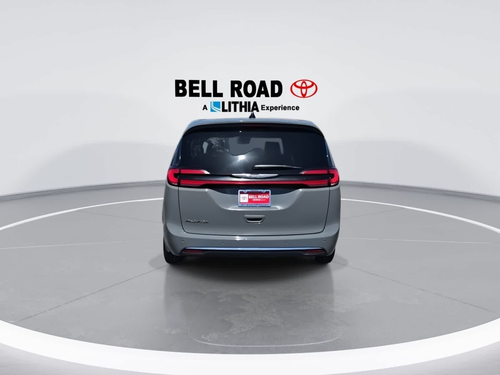 Thumbnail: 2025 Chrysler Pacifica - 7
