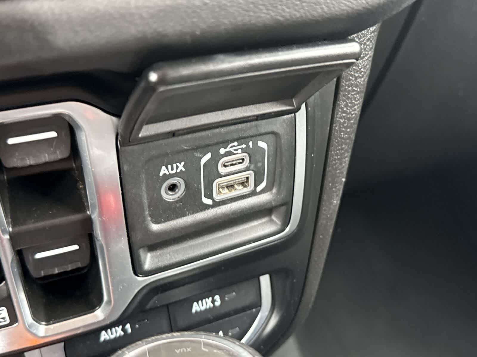 Thumbnail: 2024 Jeep Wrangler - 25