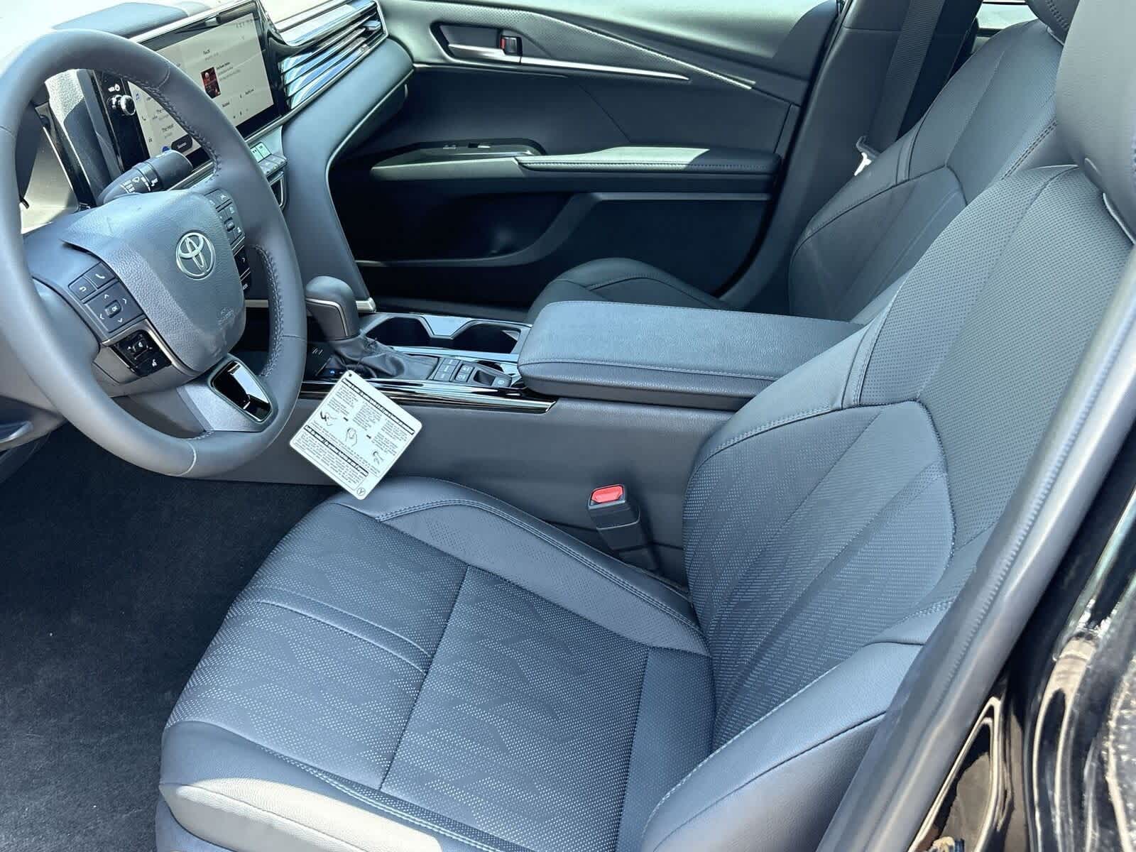 Thumbnail: 2025 Toyota Camry - 17