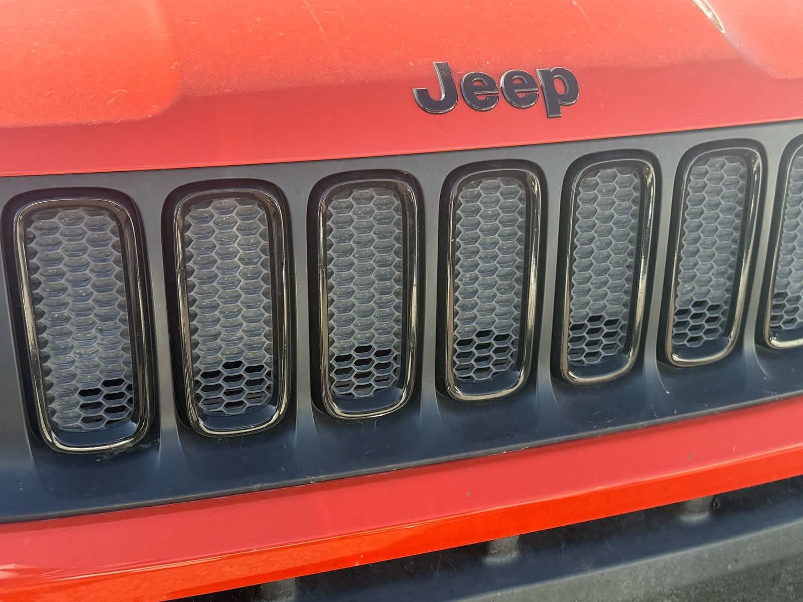 Thumbnail: 2018 Jeep Renegade - 18