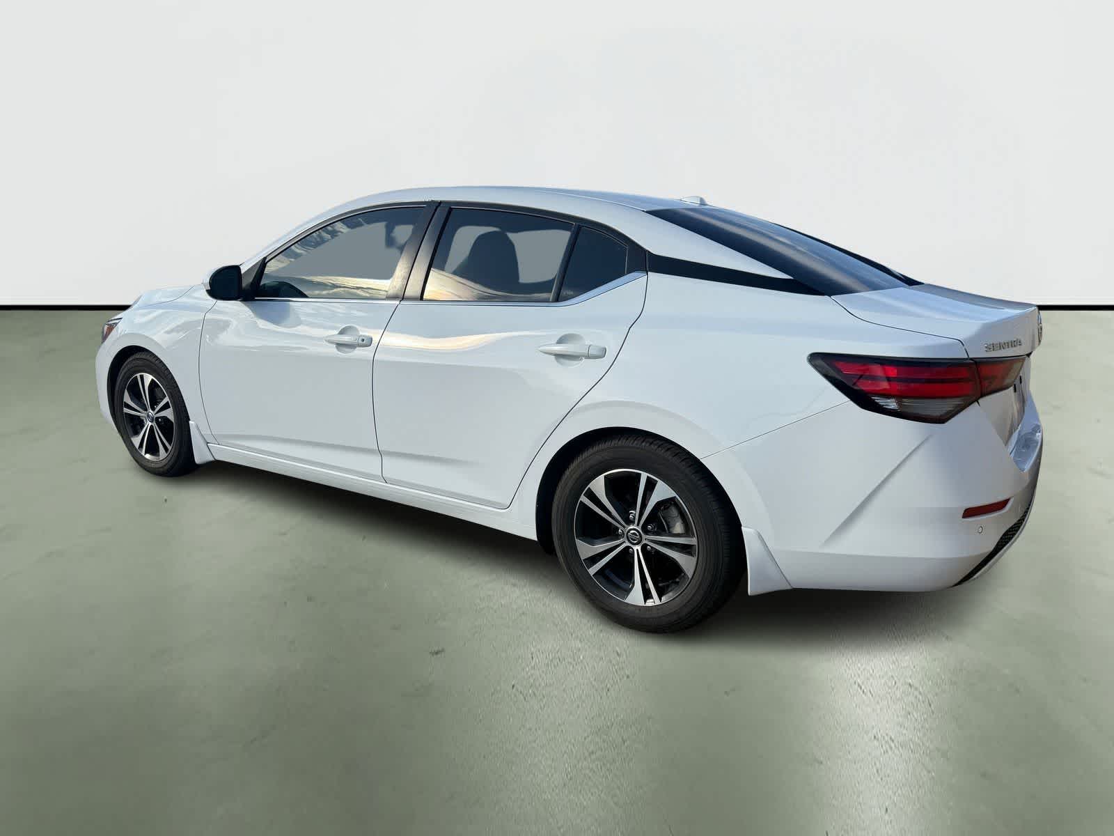 Thumbnail: 2022 Nissan Sentra - 3