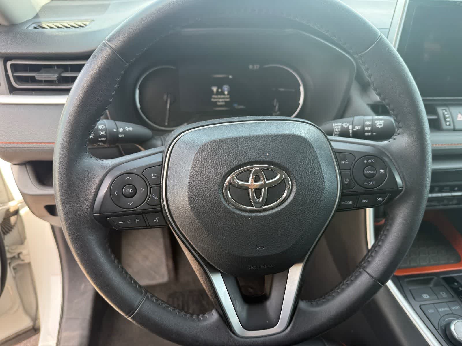 Thumbnail: 2024 Toyota RAV4 - 21