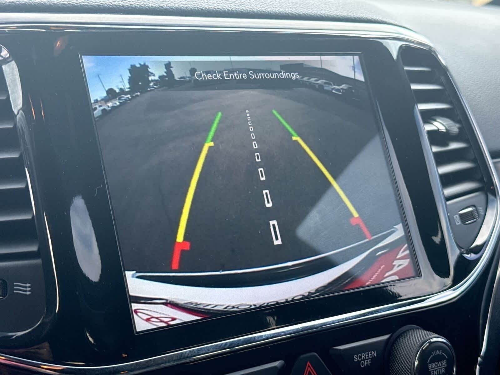 Thumbnail: 2022 Jeep Grand Cherokee - 21